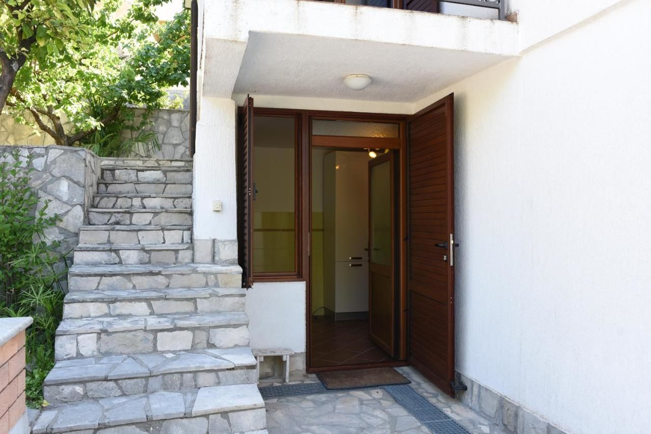 Апартаменты Villa Emilia Рисан