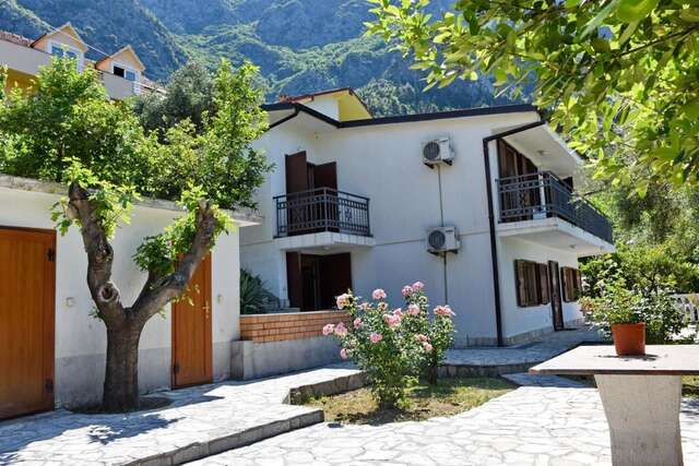 Апартаменты Villa Emilia Рисан-33