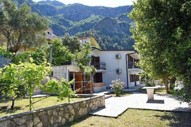 Апартаменты Villa Emilia Рисан-46